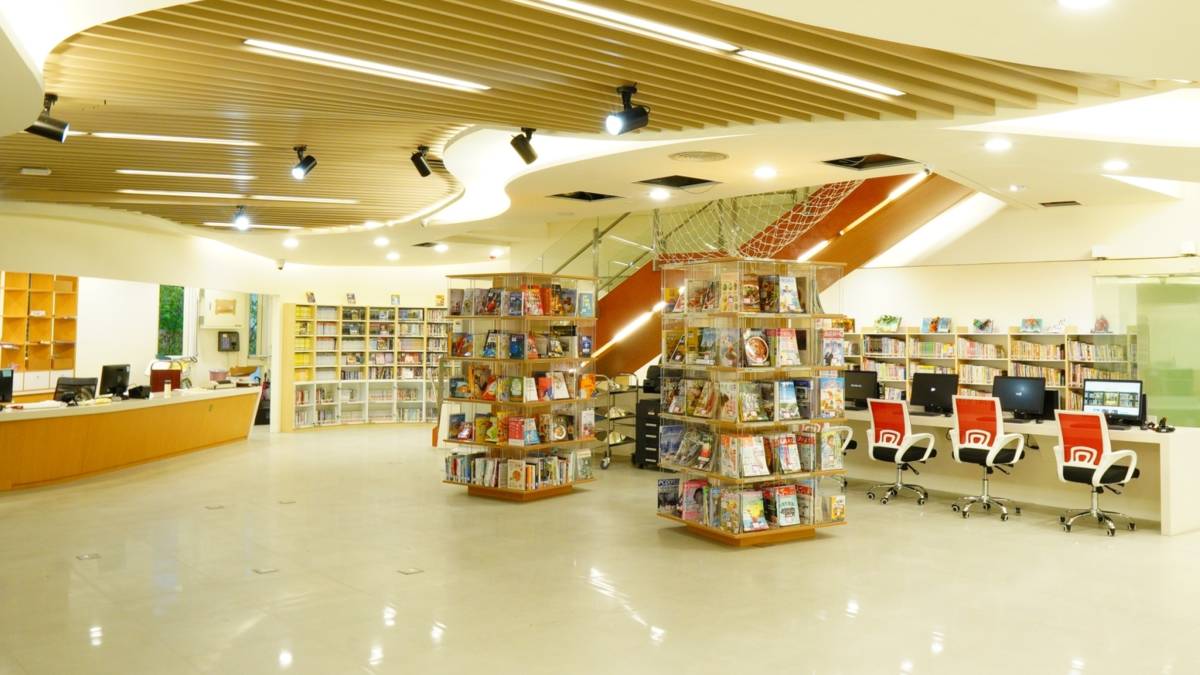 黃金山城美學廊道-新北市立圖書館瑞芳分館