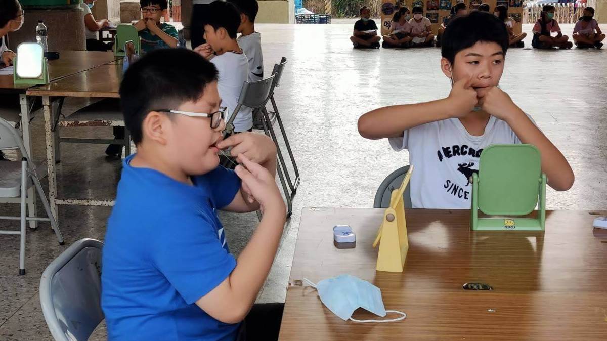 110學年度口腔保健優等學校-屏東縣潮州鎮潮和國小-學生使用牙線潔牙認證 