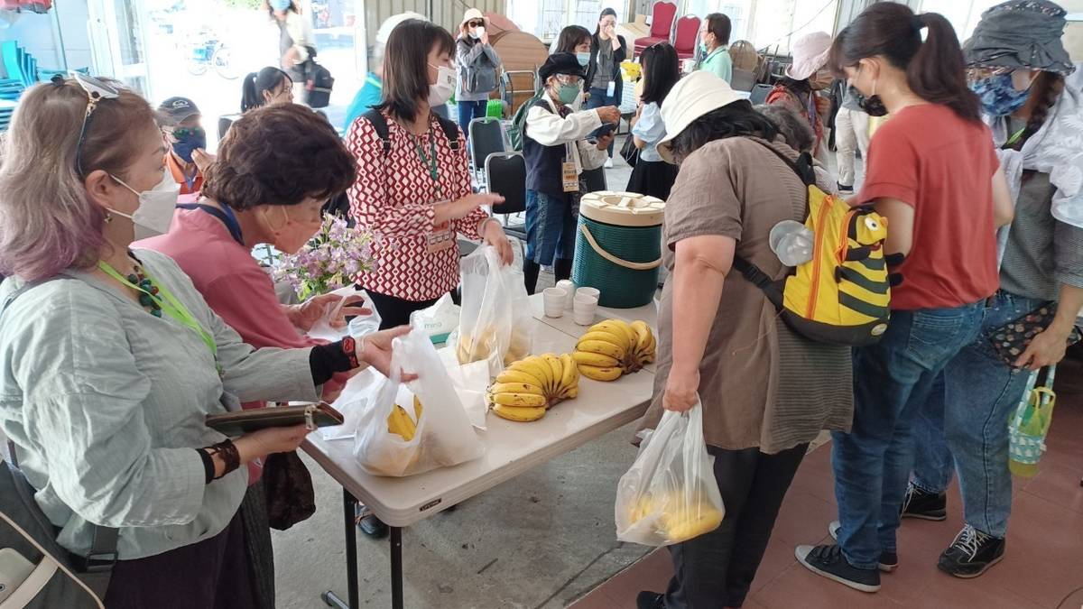 聽友們參觀思原生態農場