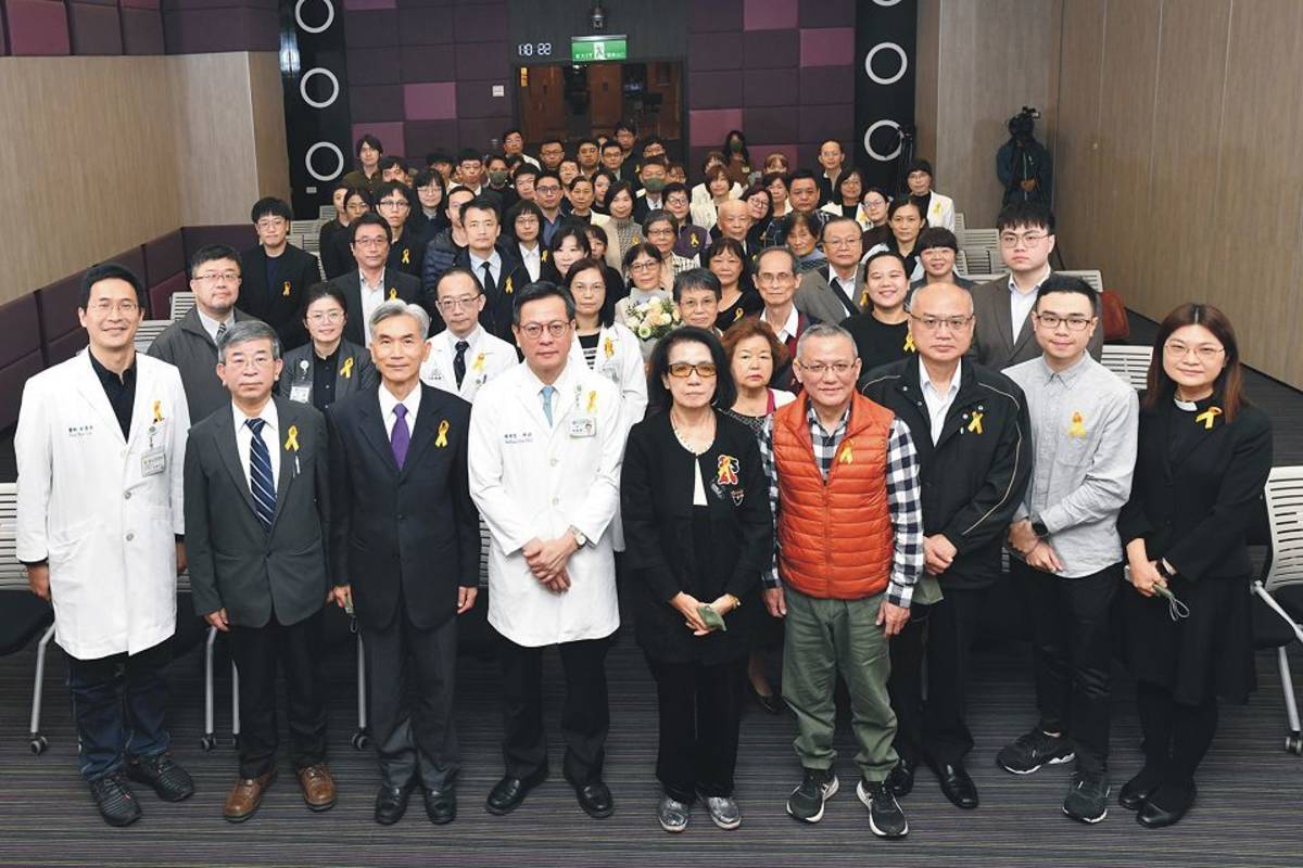 彰基醫學中心與中興大學全體師生，感謝二位大體老師及家屬的無私奉獻