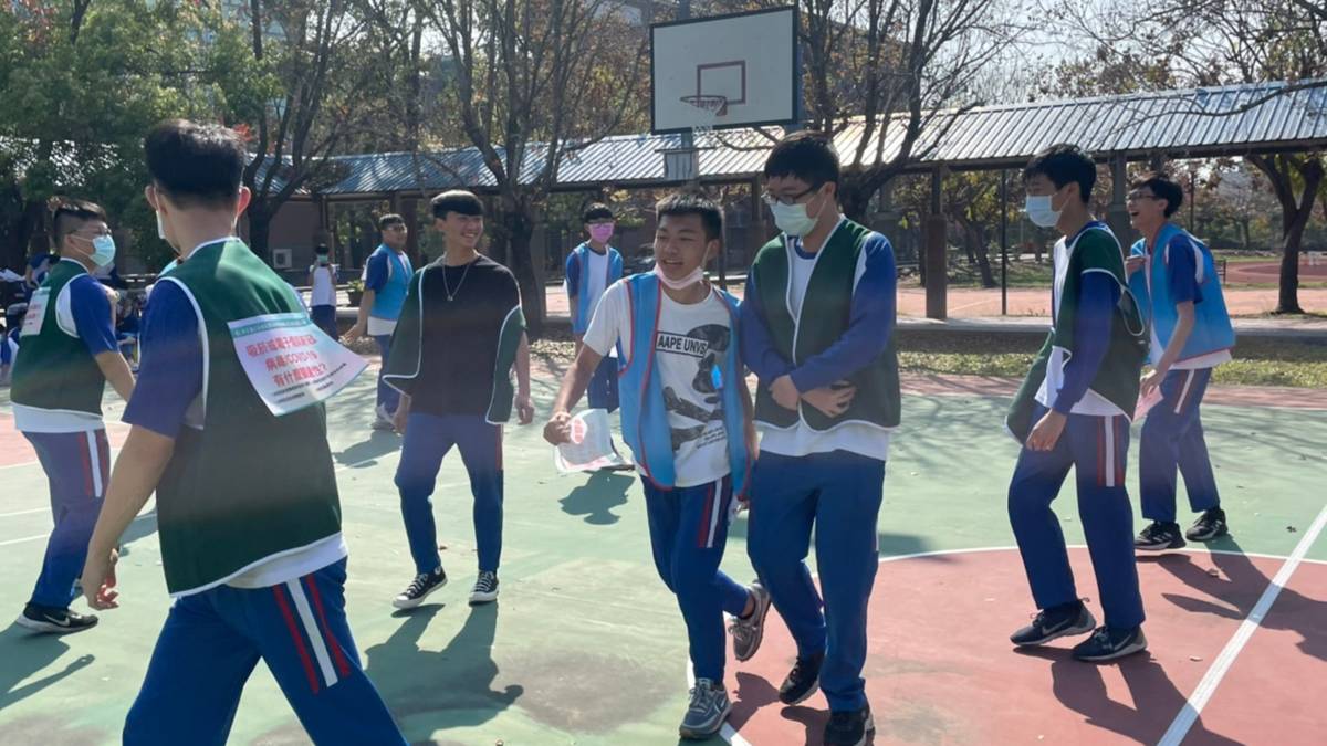 110學年度校園菸檳危害防制教育介入輔導計畫優等-草屯商工-跑跑知識王遊戲現場