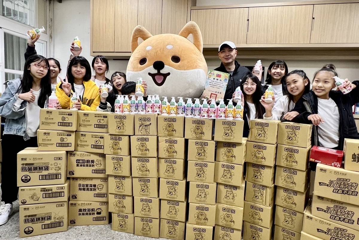 永和國小學生防疫洗手舞大合照