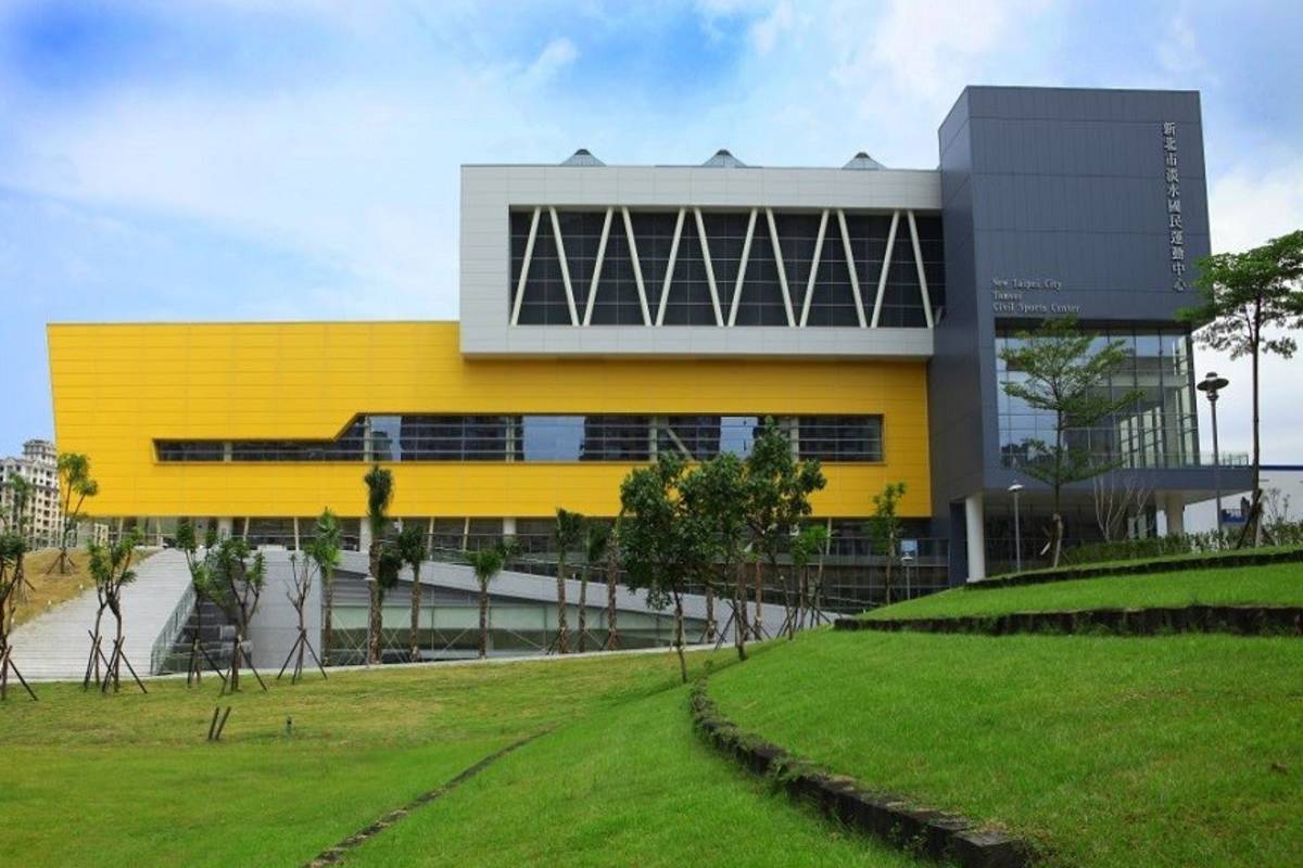 體育署邀請民眾新春假期可至各縣市運動場館運動，圖為新北市淡水國民運動中心。
