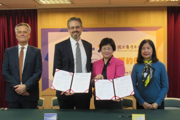 本臺與英國文化協會簽訂合作備忘錄
