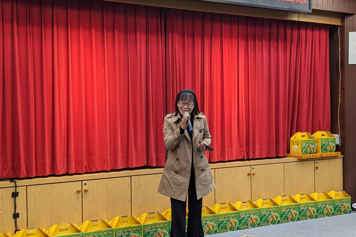 雲林縣謝淑亞副縣長親自北上感謝臺北市教師和家長對農友和農產的支持