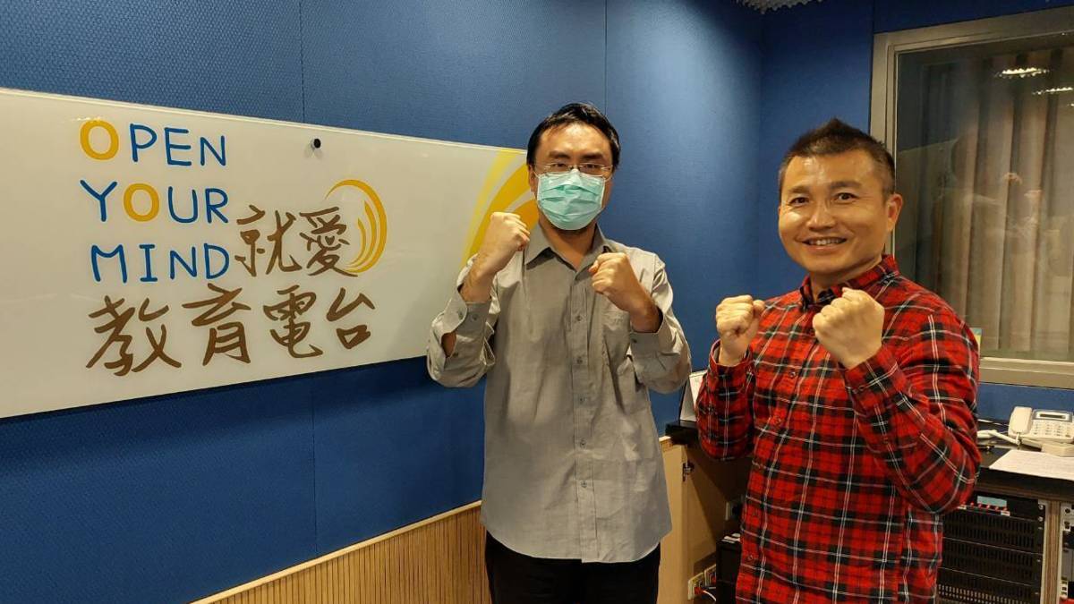 林新醫院放射腫瘤科主任李芃逸醫師與常罡合影