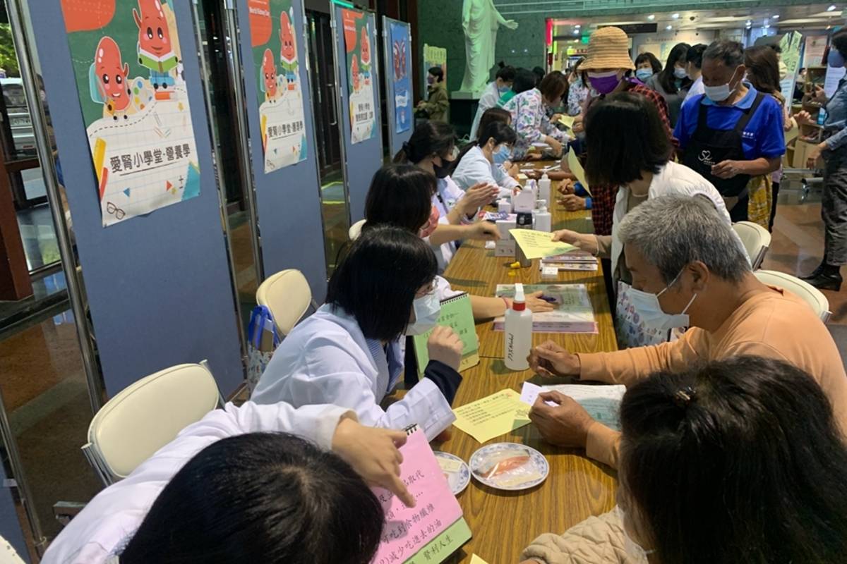 民眾參與闖關