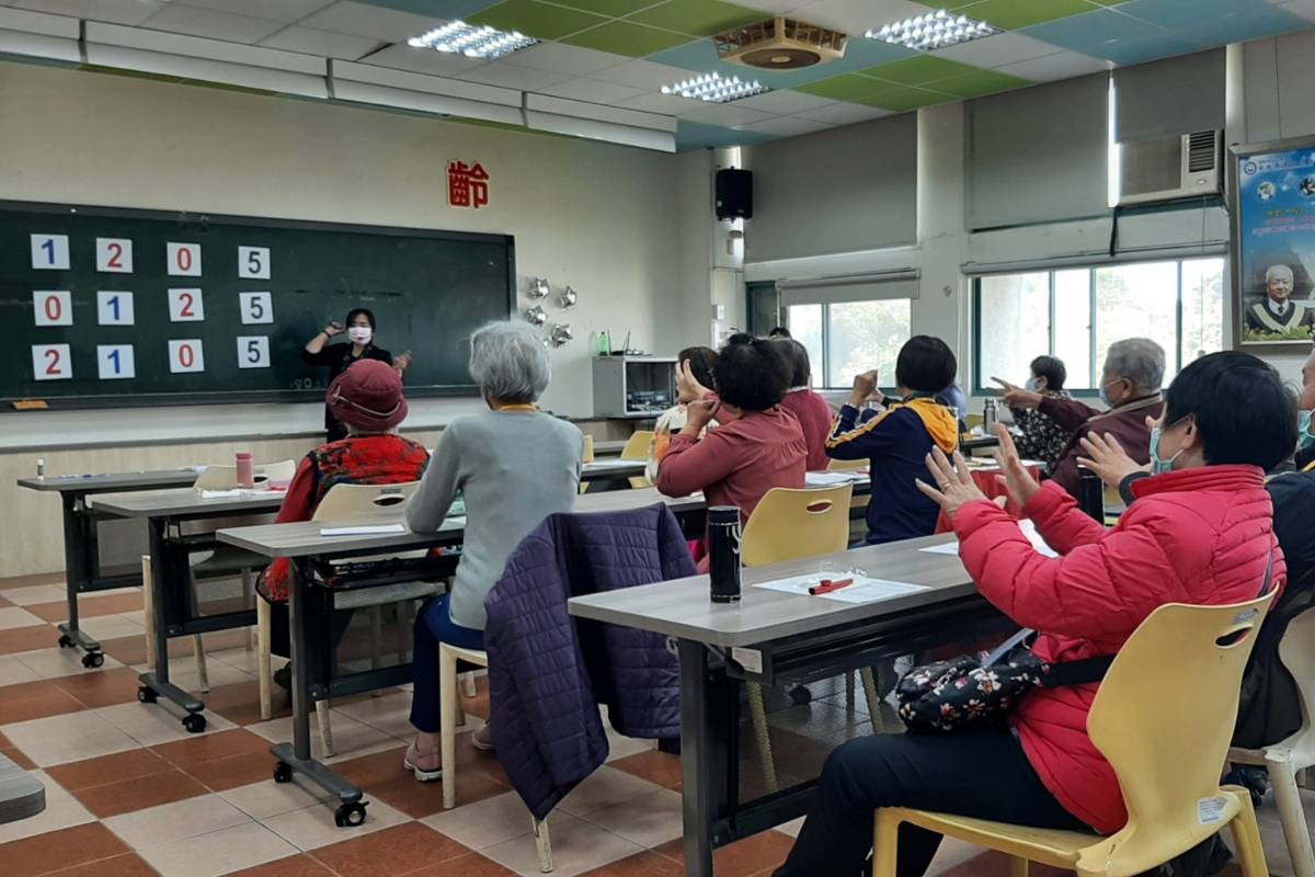 長者學習音樂活用樂齡課程