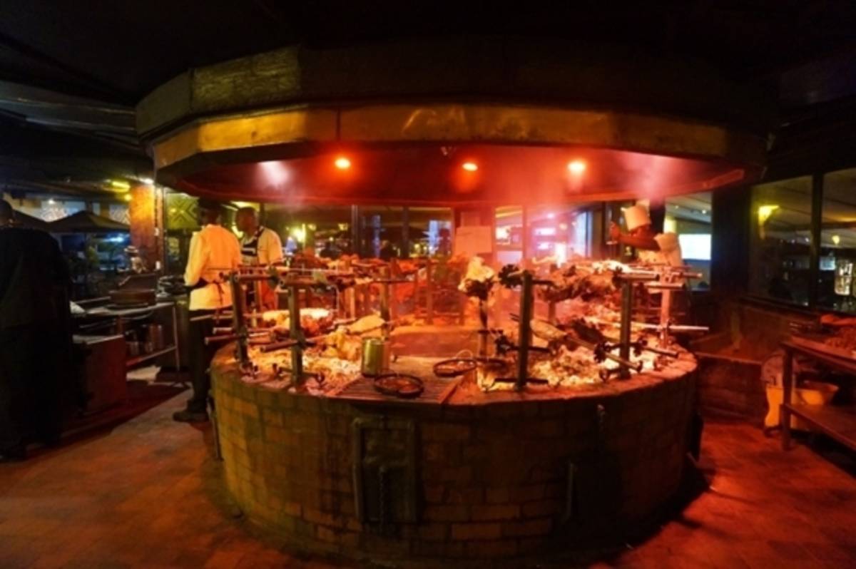 食肉族餐廳餐檯