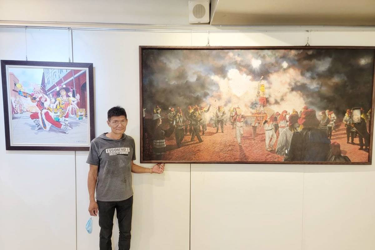 國立臺東生活美學館即日起展出「砂風景-朱國富砂畫展」，共展出21幅大型砂畫創作。