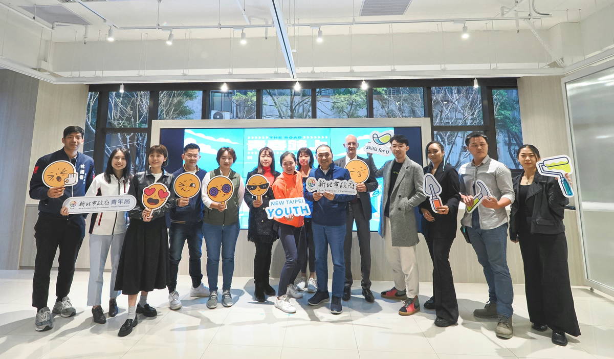 《青春路上》技職國手策展也同步開展，邀請6位來自代表臺灣到世界參賽的技職國手，分享自己的作品
