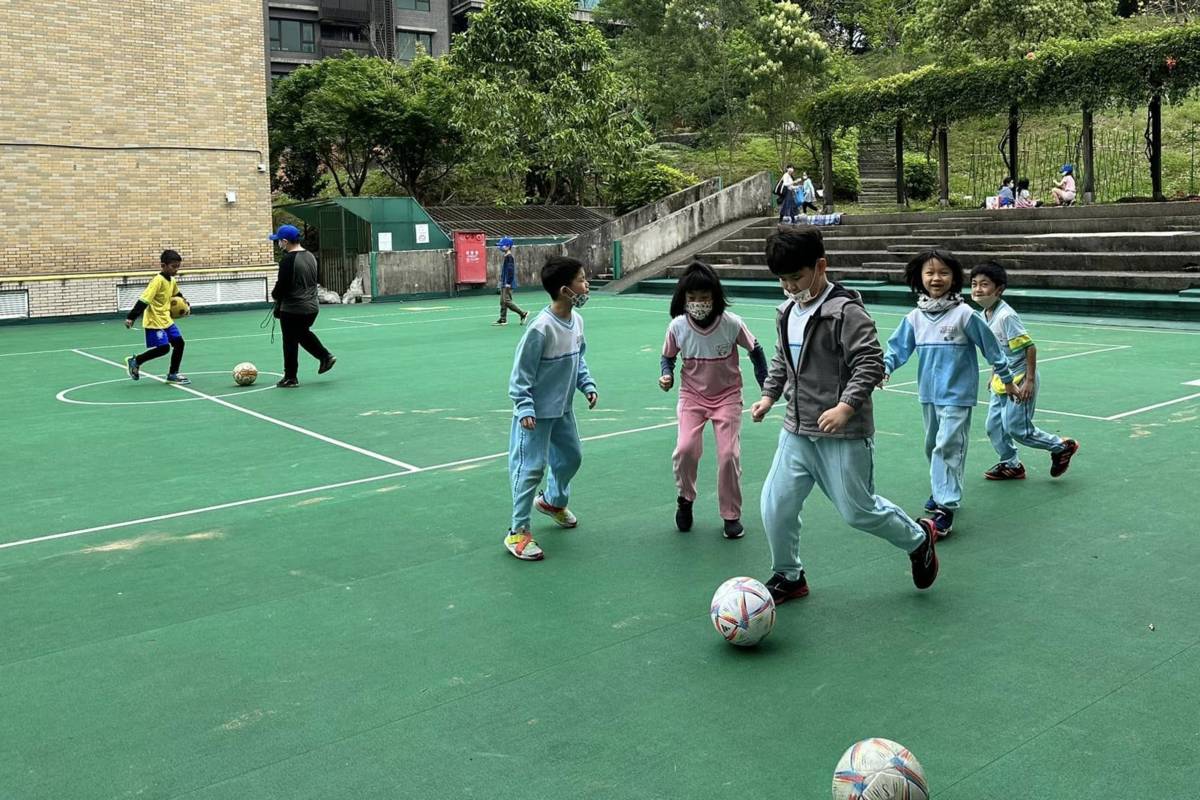 北市義方國小兒童節活動結合自主學習，由學生規畫學習目標(照片提供:義方國小家長會)