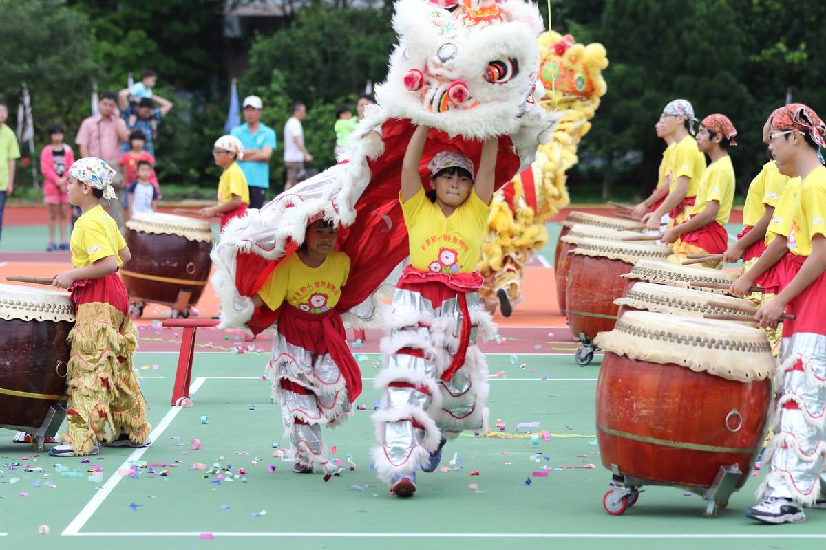 吉慶國小-獅獻瑞獅 -展現力與美動作