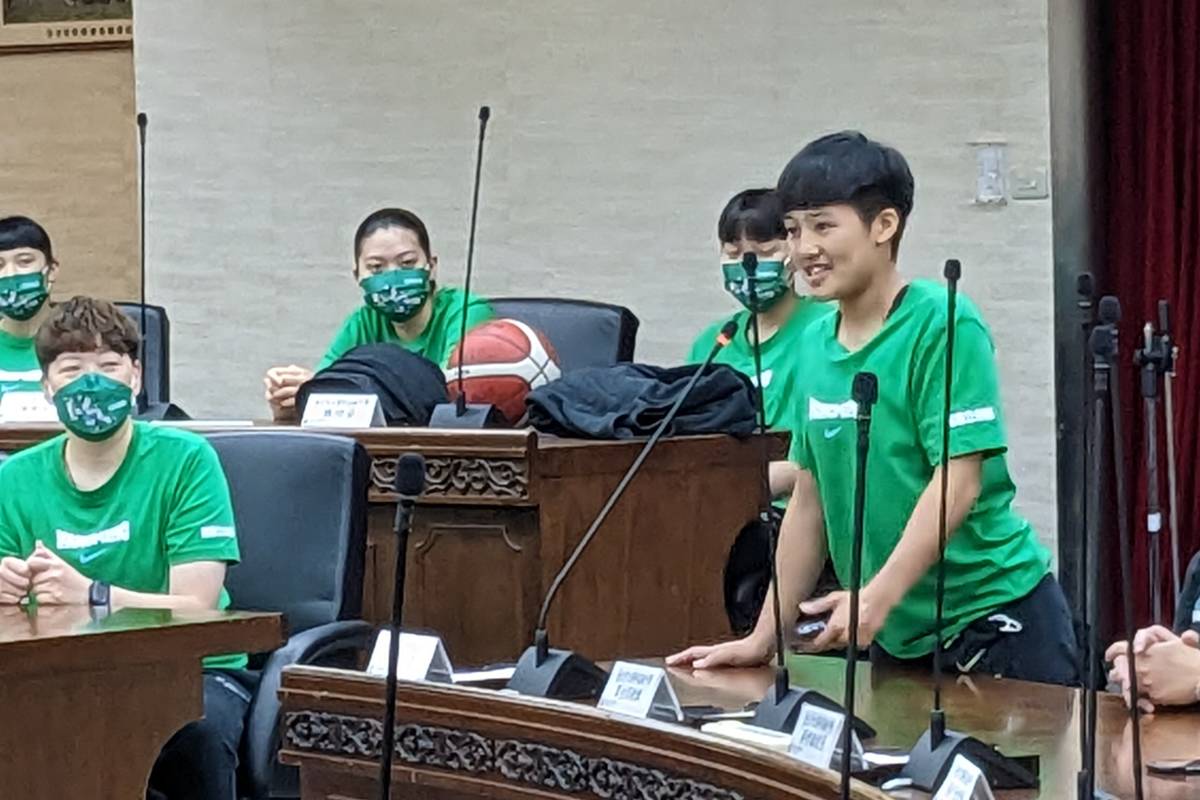 陽明高中江子柔分享球員們彼此加油打氣、互相扶持，最後才能走進小巨蛋