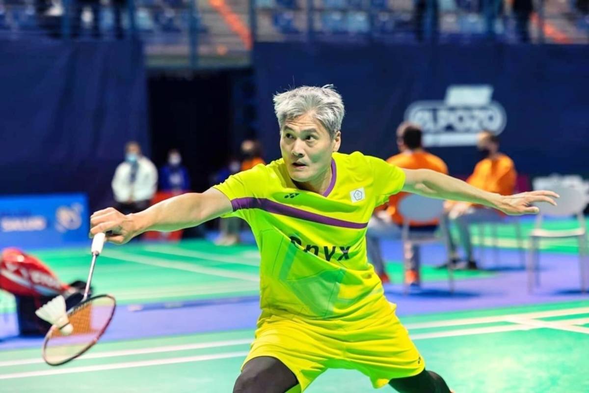 臺東大學身心整合與運動休閒產業學系主任周財勝，參加「世界清晨盃暨吳文達紀念盃羽球錦標賽」，奪下55歲組男子單打冠軍。