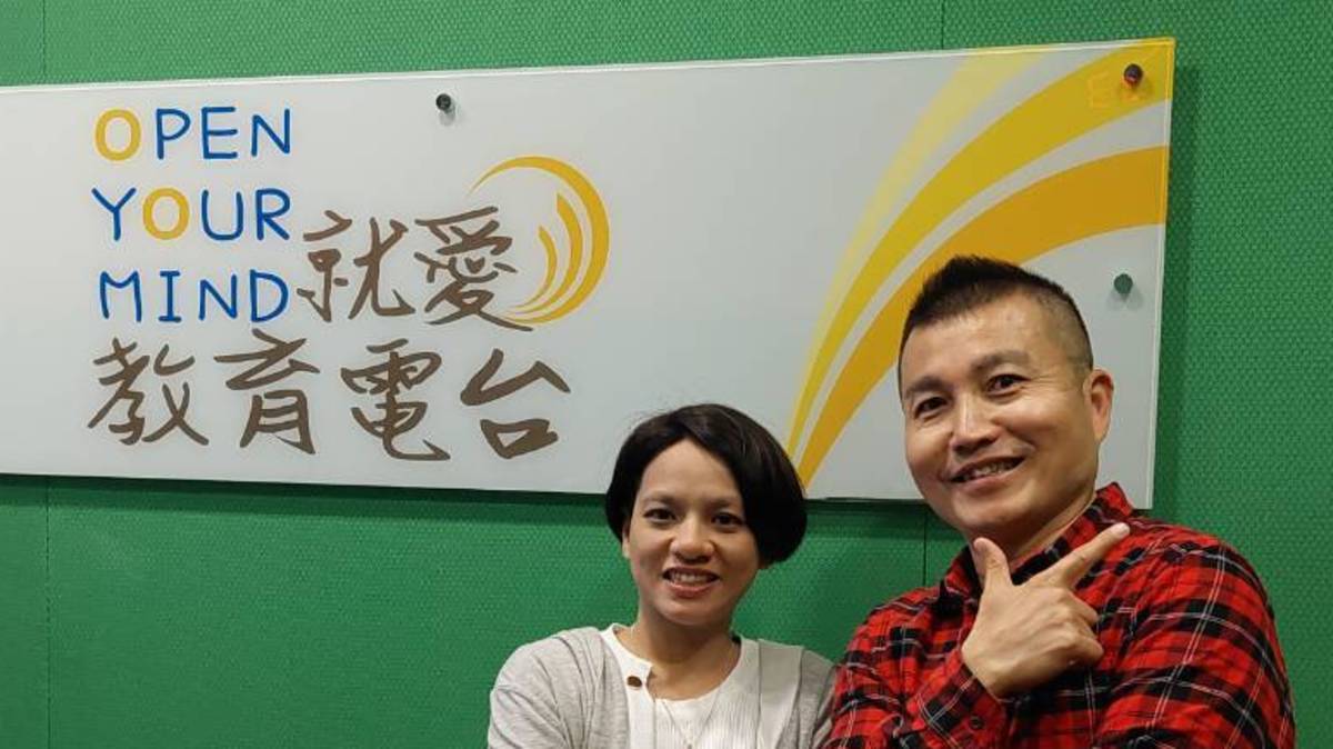 藝術家黃麟詠與常罡合影 
