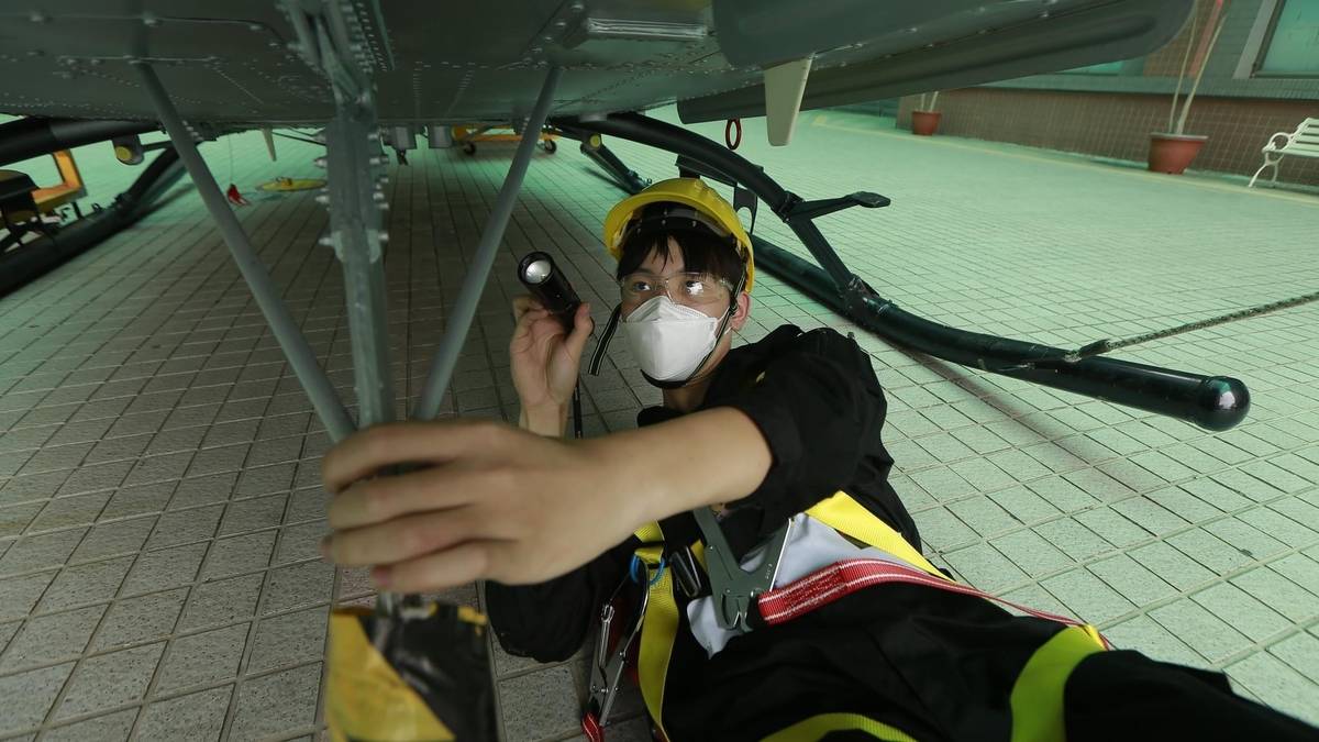 第52屆全國技能競賽飛機修護 金牌 林宗衡