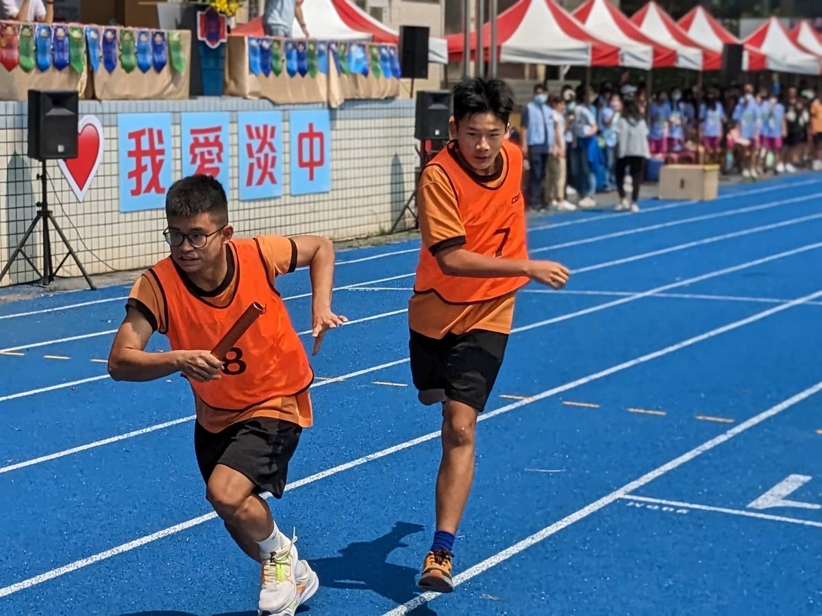 淡水國中今天舉行創校77周年校慶暨運動大會 學生在各項競賽中發揮團隊精神爭取榮譽