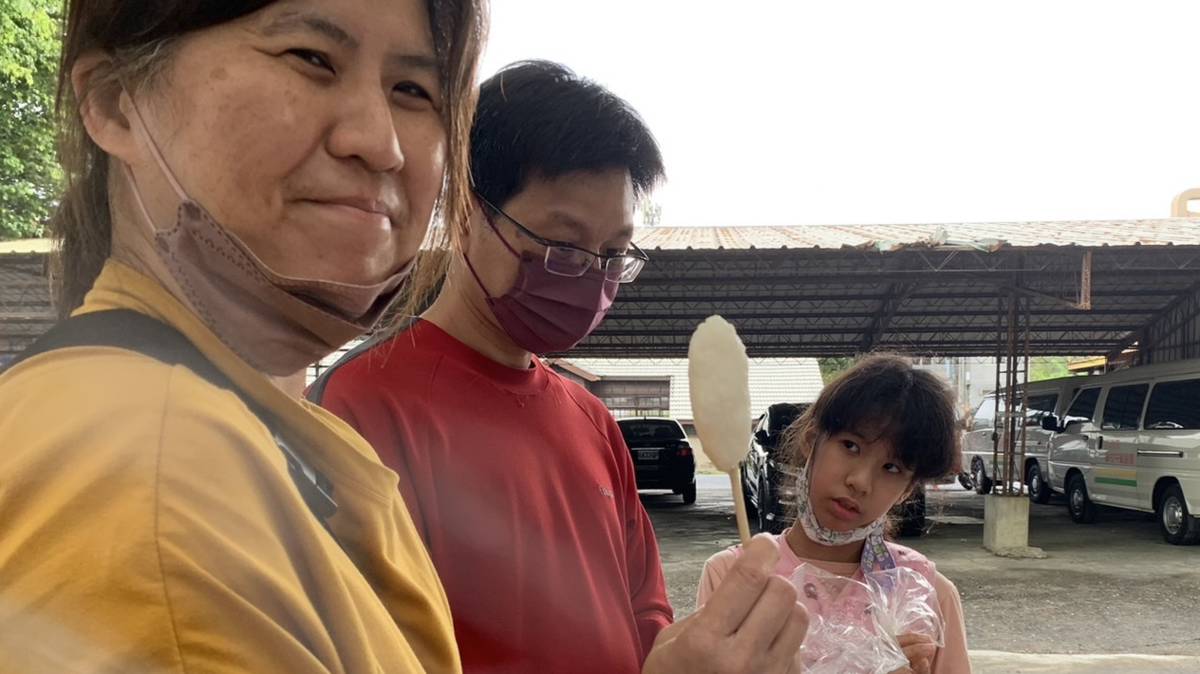 帶著孩子到鄉下學做菜-我的米棒做得如何