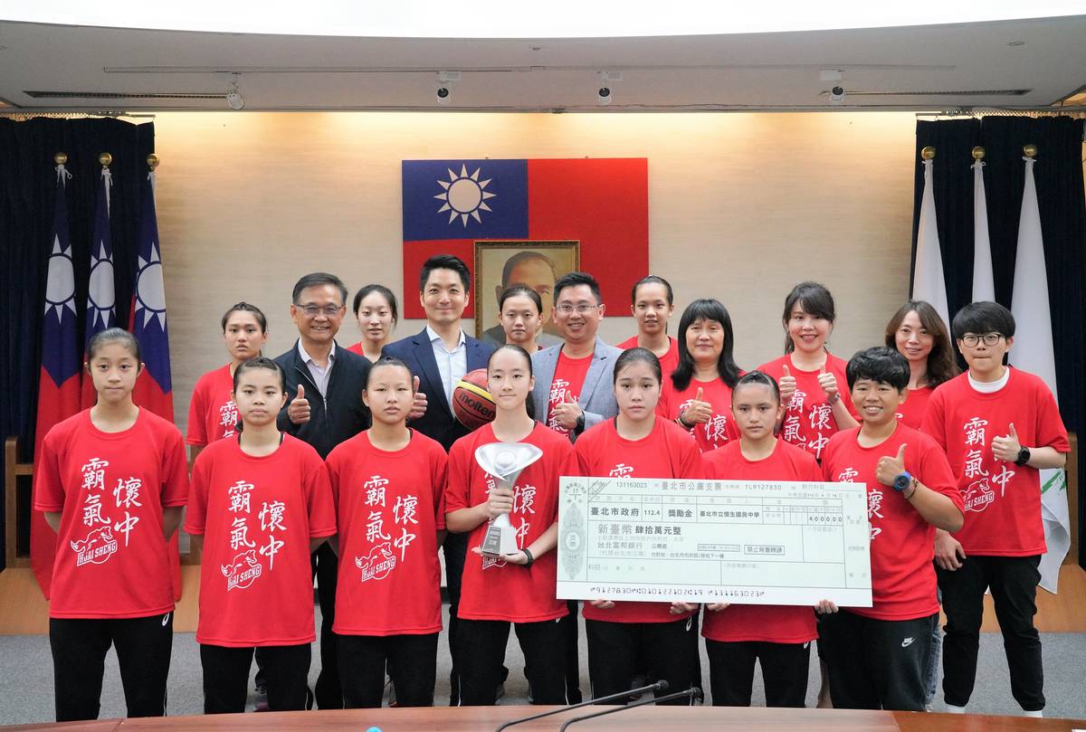 堅強實力的懷生國中女籃球隊勇奪亞軍