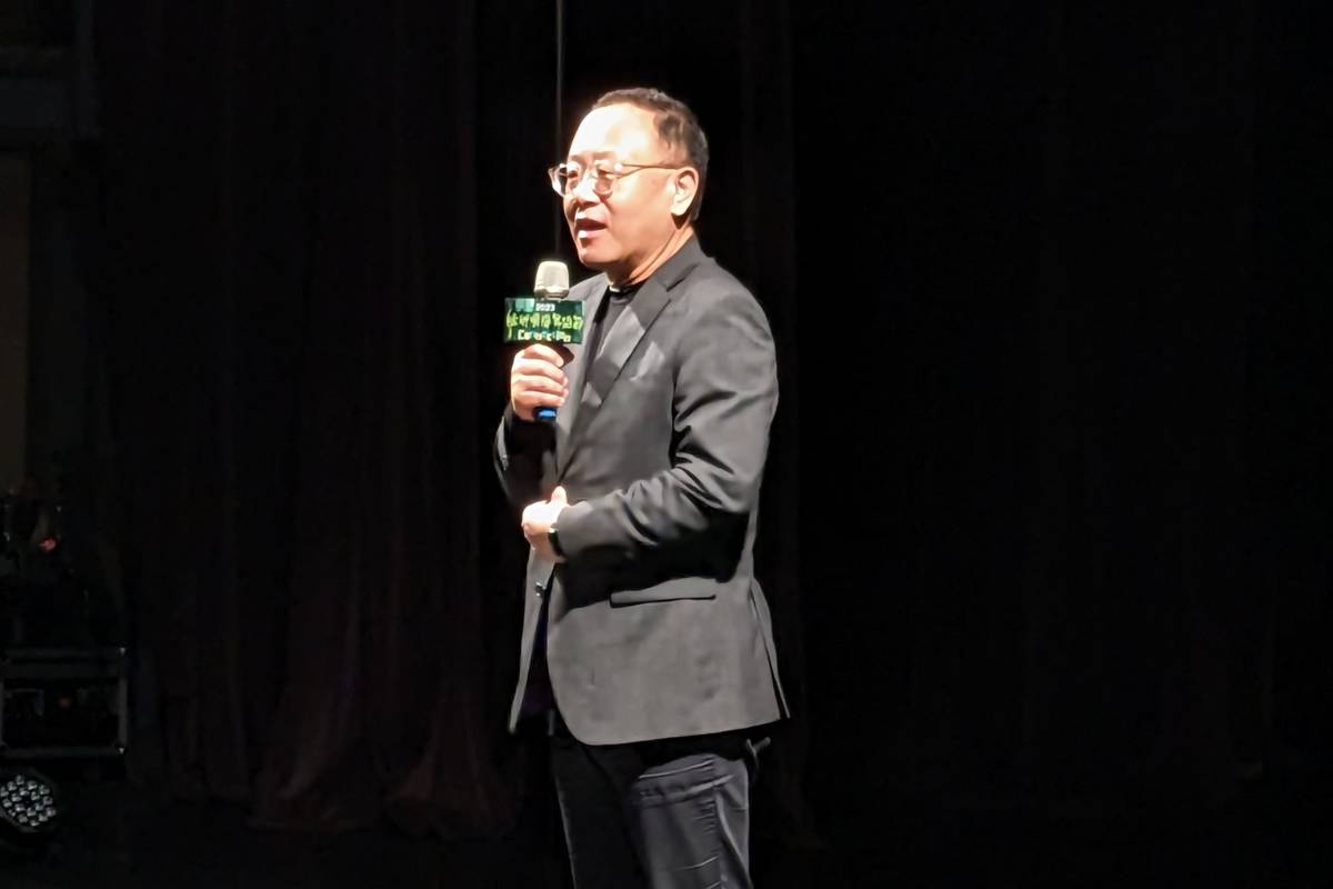 文化部長史哲期望透過艋舺國際舞蹈節活動讓藝術開花結果
