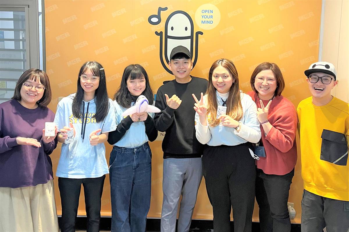 北市育達高中觀光事業科師生受邀至教育電臺《青年轉動全球》節目專訪