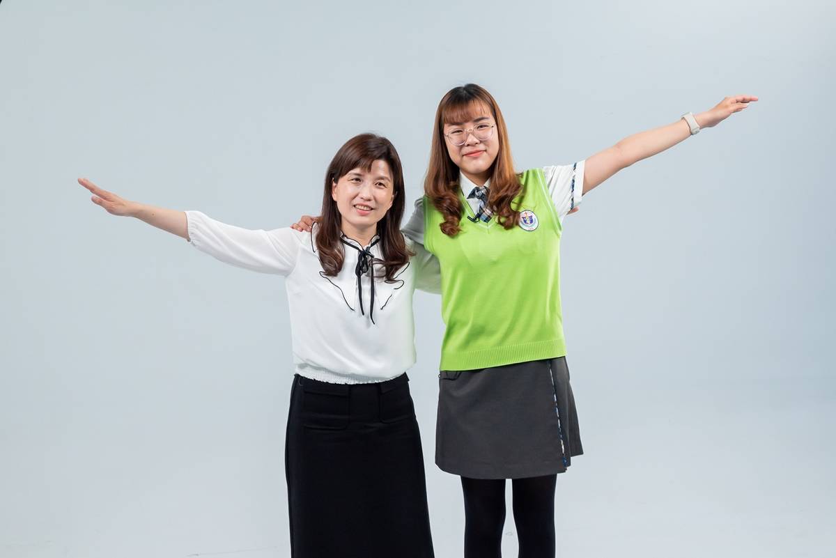 崇仁醫護管理專科學校吳梓彤與導師