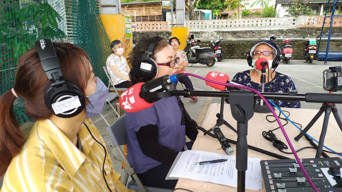 泰安文健站長輩最喜歡歌謠課程