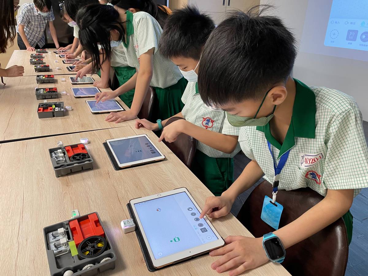 埔墘國小辦理Ssm Labs智慧燈具學生體驗營