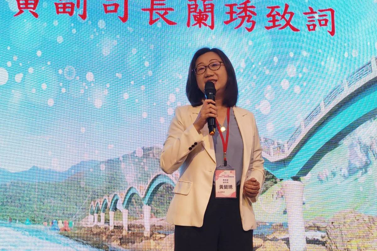 教育部學生事務及特殊教育司副司長黃蘭琇感謝每一位春暉志工的無私付出。