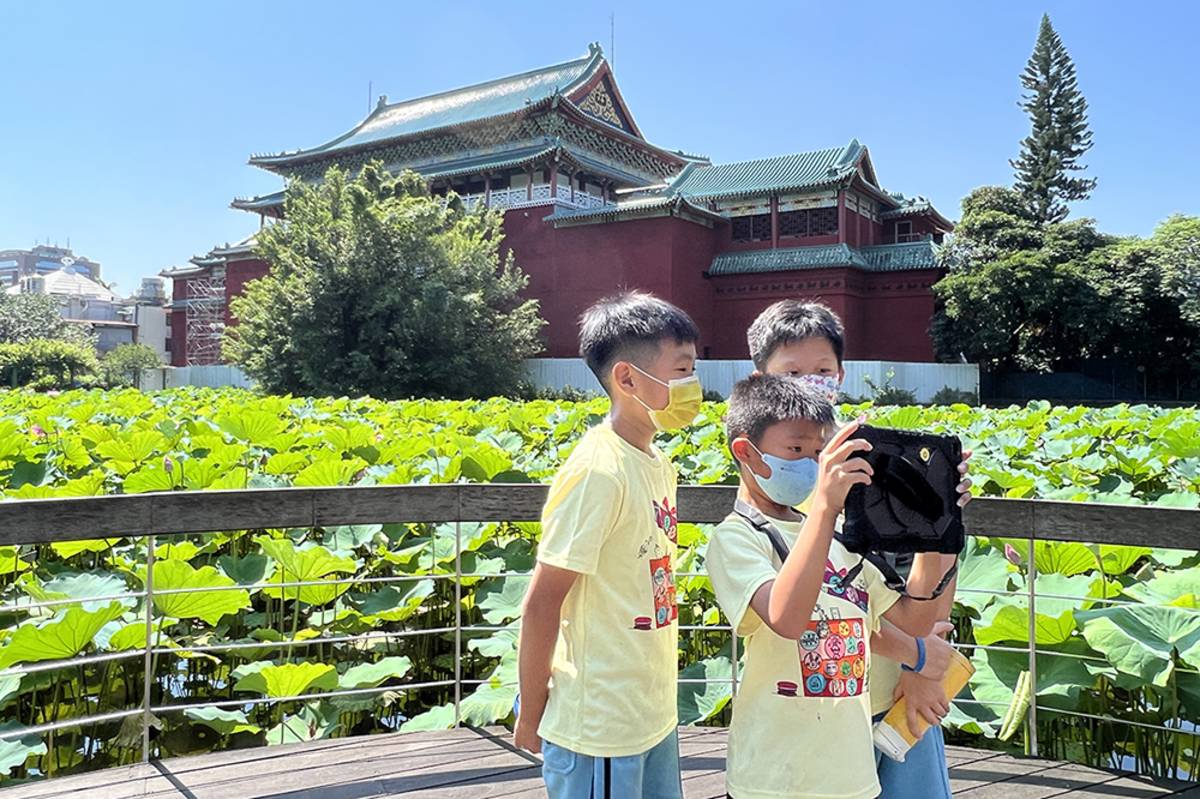 國小師生開心於植物園內闖關大冒險 (史博館)