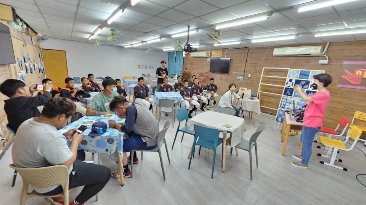  前進校園show廣播-臺東縣卑南國小