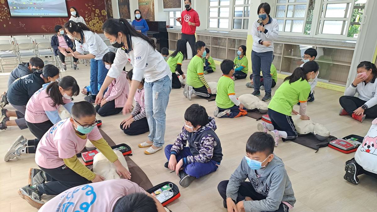 110學年度學童健康體位C組優等學校-彰化縣溪州鄉三條國民小學-健康校園師生心肺復甦術技術培訓認證