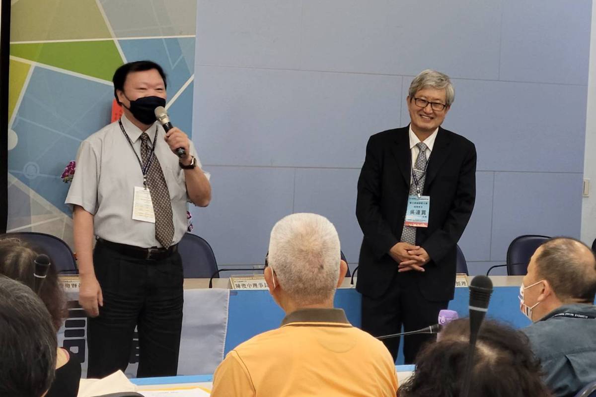 王副校長受邀擔任吳校長榮退演講主持人
