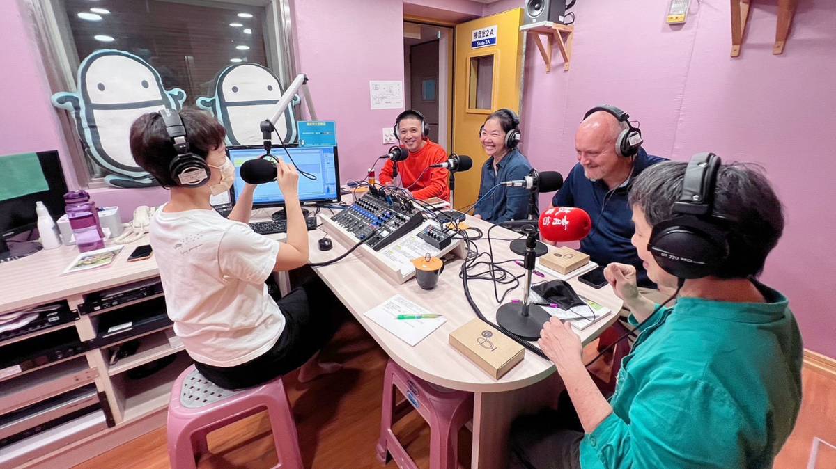 均一核心夥伴們自四方聚合，擁有共同的教育理念。