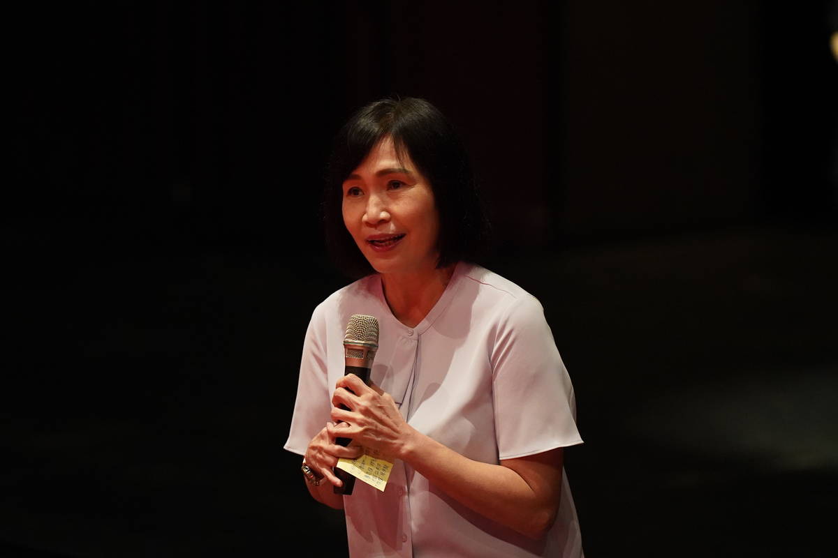 國立傳統藝術中心陳悅宜主任表示，《登峰造擊》音樂會的跨界合作，將一展國樂強大的包容力