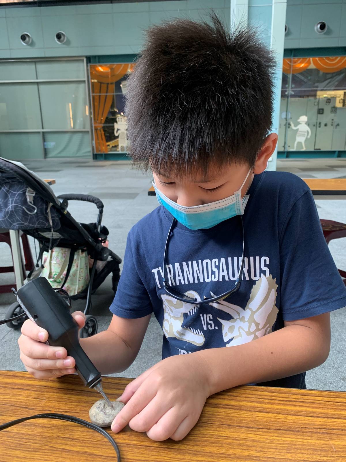 小朋友體驗化石清修