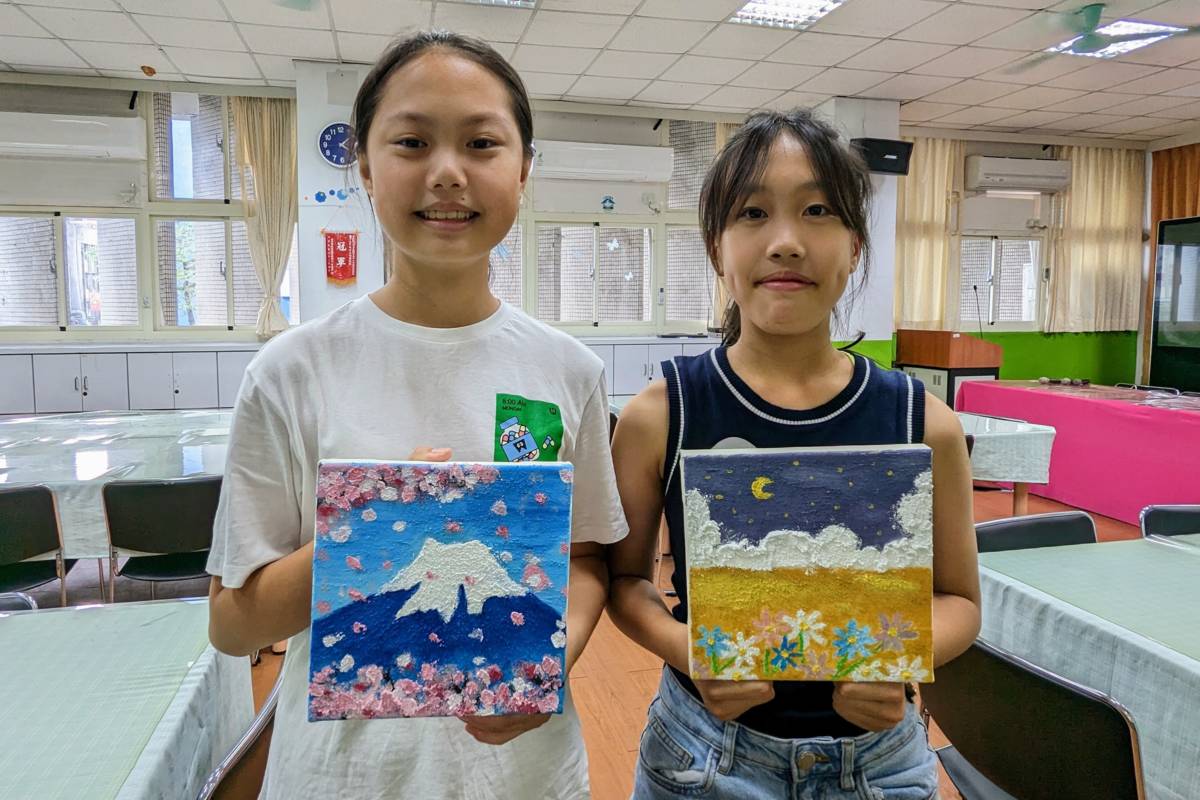 北市銘傳國小六年級張喬甯和胡若蓁以肌理畫為主題，深入探索肌理畫的藝術呈現