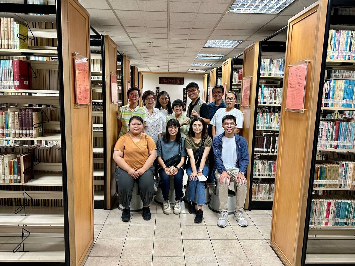 陳延奎紀念圖書館目前館藏達到4萬餘冊，擁有眾多會員及讀者，是菲律賓最大的華文圖書館，同時是菲華相當重要的資源、資料中心。
