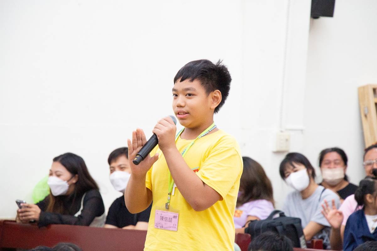 小朋友聽完演講也勇於分享愛