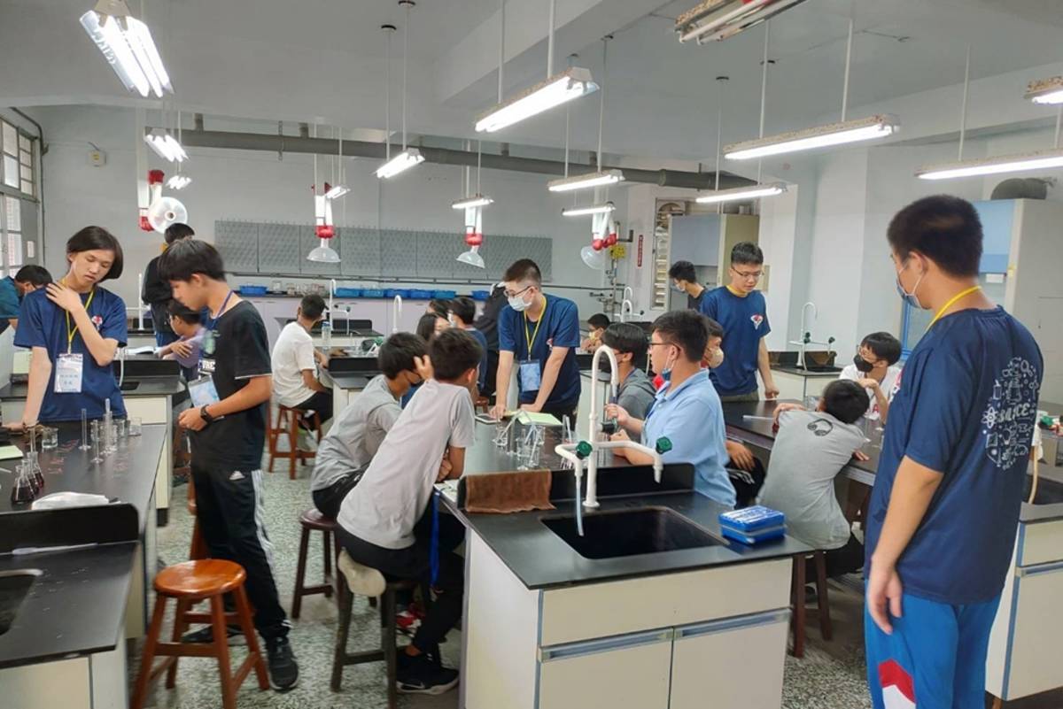 實驗實作課程