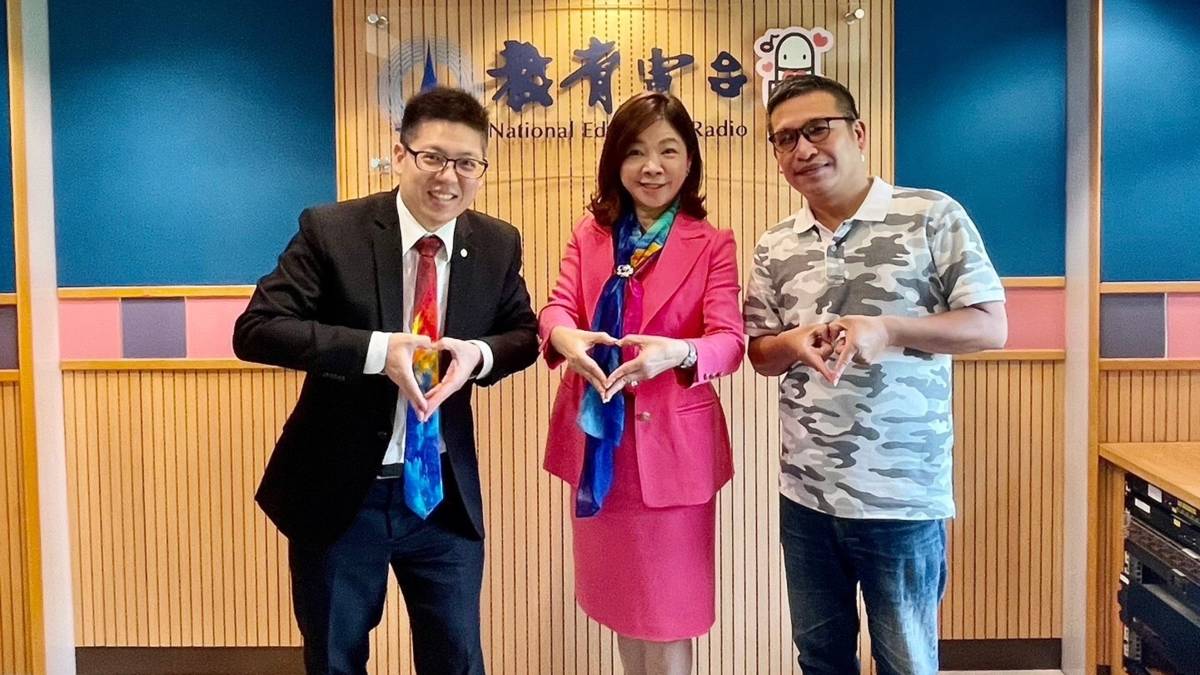 國際扶輪3523地區 2023-2024地區總監楊奕蘭國 際扶輪3523地區 2023-2024地區反毒主委成寧3.jpg