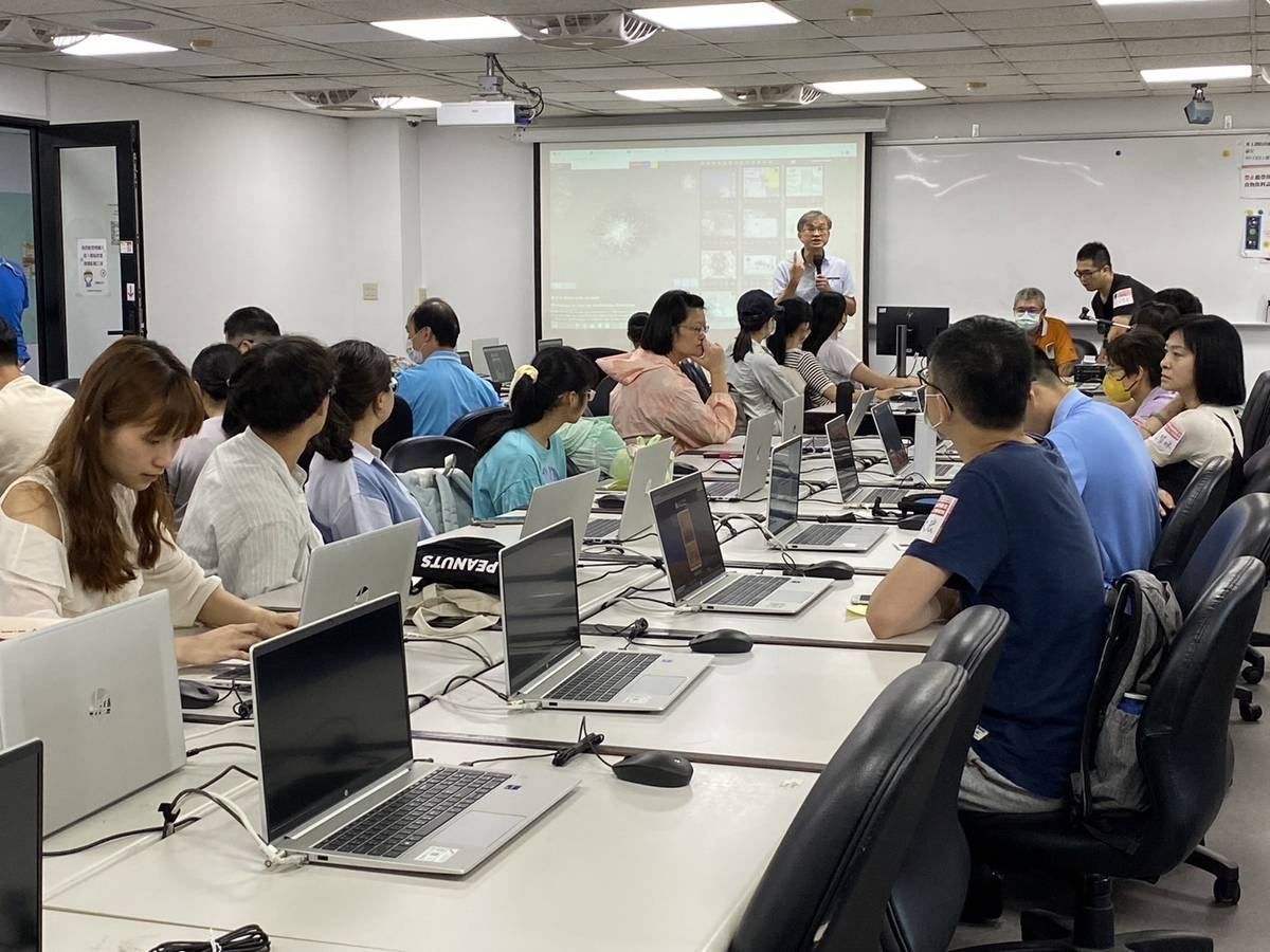 籌備處與協得科技股份有限公司產學合作，進行「AI輔助自主學習」計畫