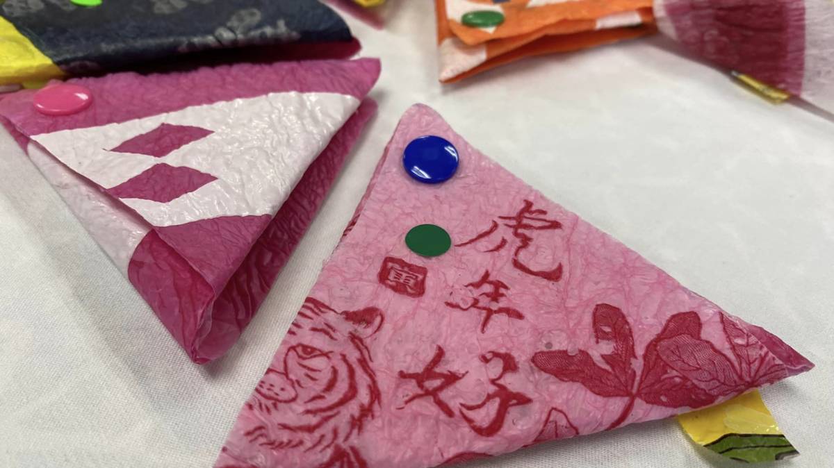 廢棄塑膠袋變身小零錢包
