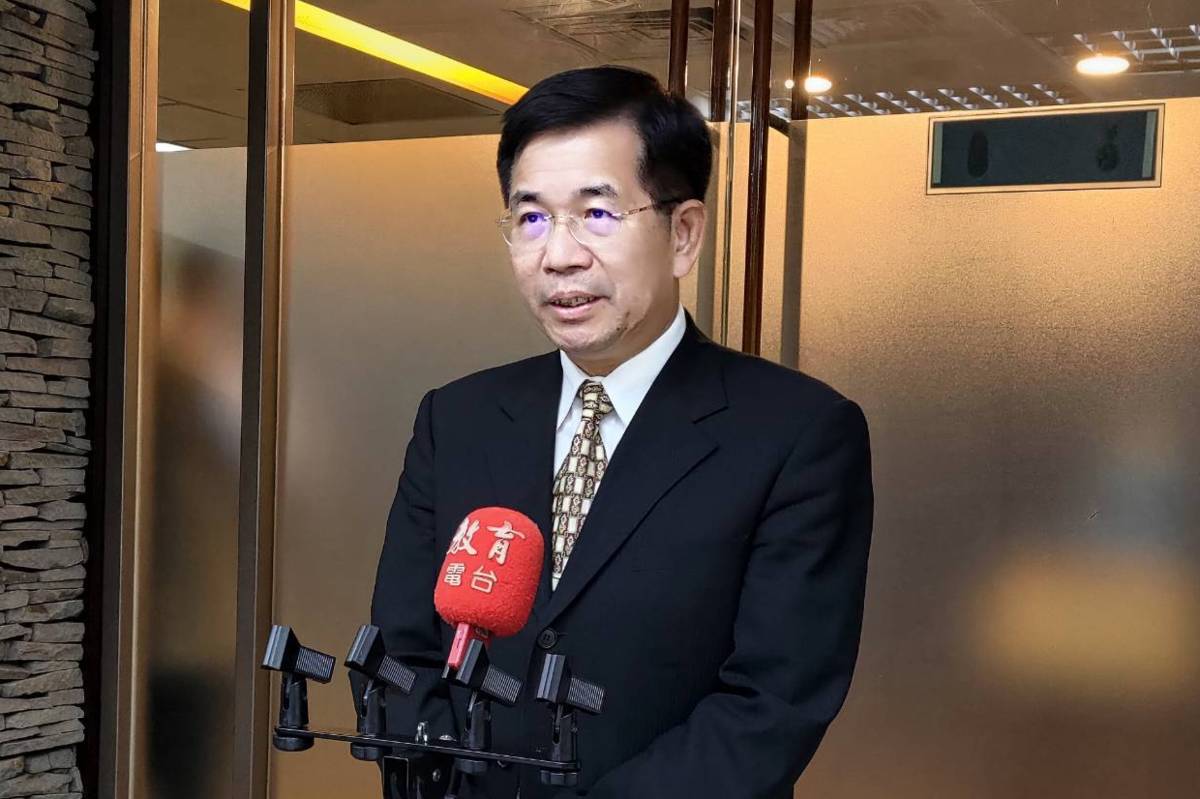教育部部長潘文忠接受媒體聯訪