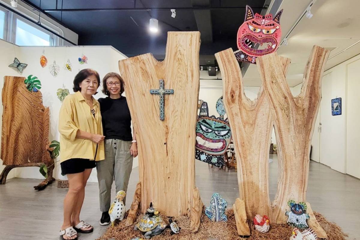 國立臺東生活美學館推出玻璃木馬工作室師生聯展「玻璃木馬的魔法森林」。