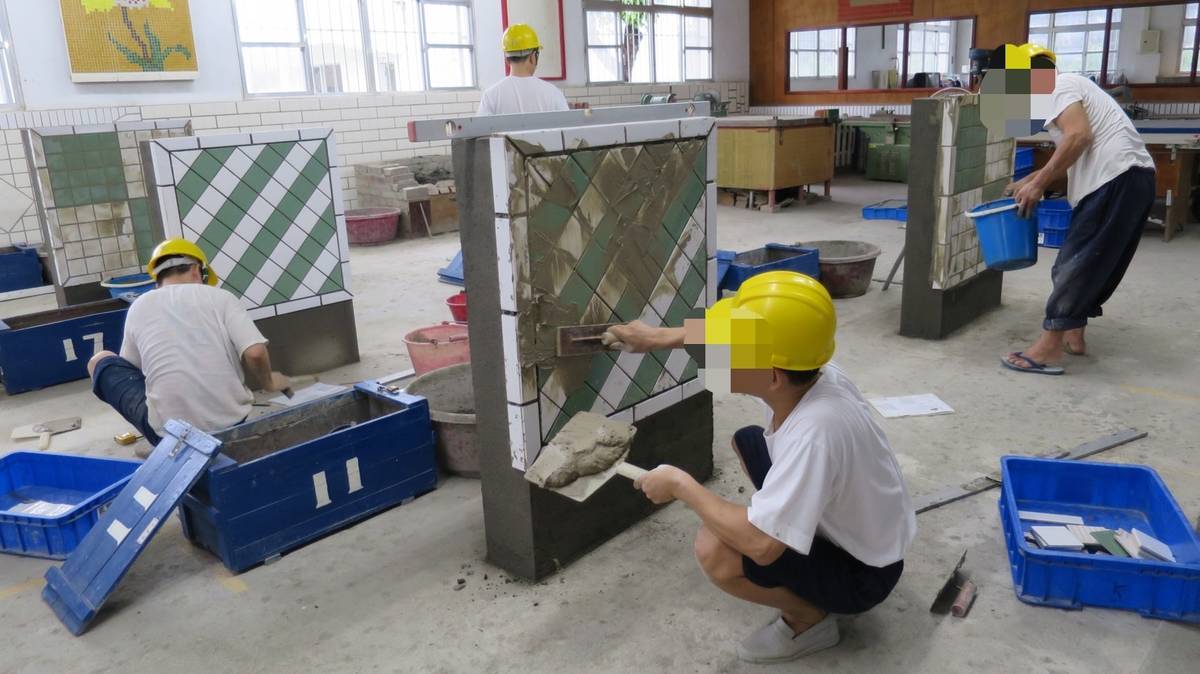岩灣技能訓練所同學們工廠日常