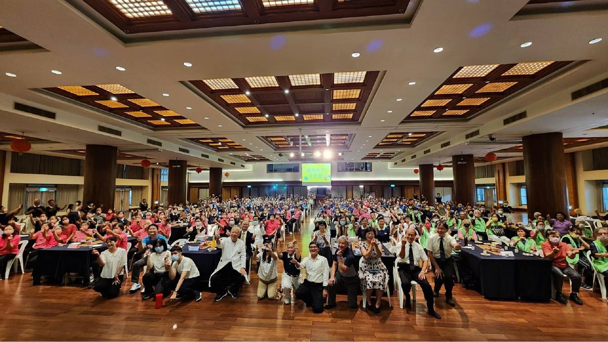 嘉義大林慈濟醫院憶起回家音樂會，北中南失智據點彰化同歡。