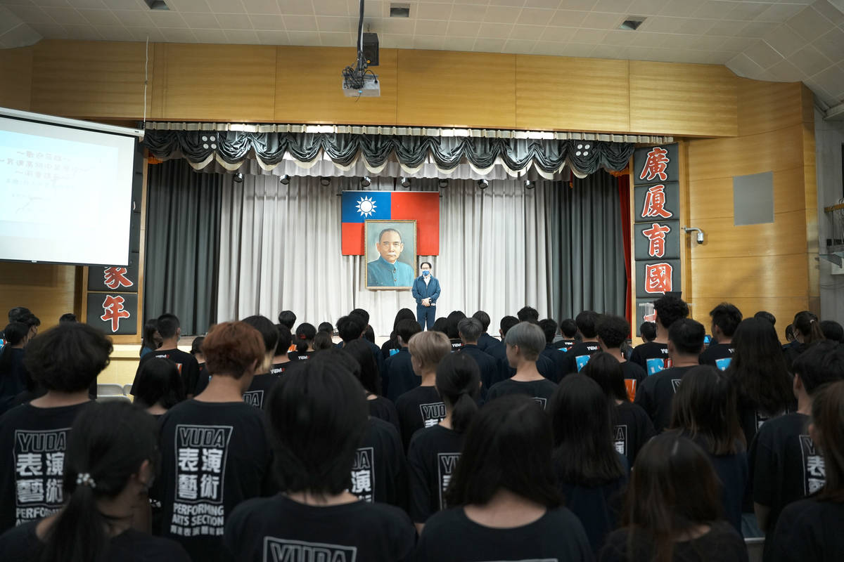 臺北育達高中校長劉育仨表示，具備完整的防災觀念，才能防患未然、臨危不亂