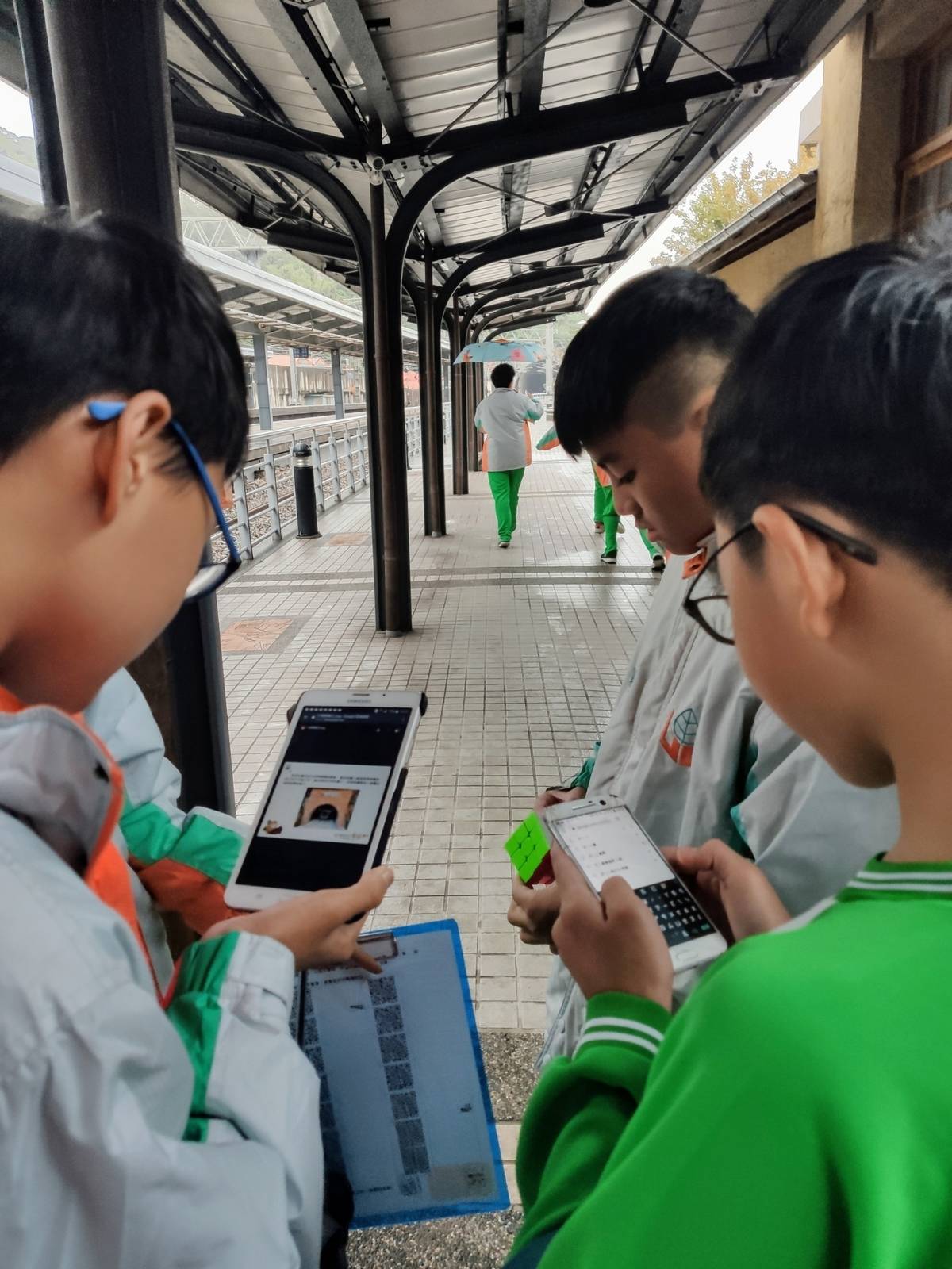 使用平板進行課程